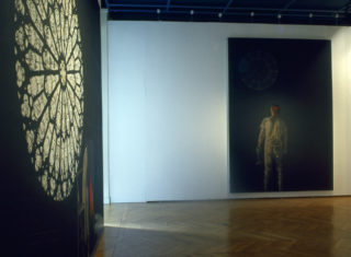 Vue de l'exposition Marc Seguin, Rosaces