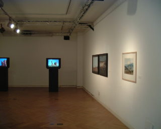 Vue de l'exposition Stan Deniston - Thibault Cuisset